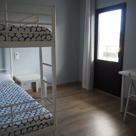 Once Nudos 호스텔