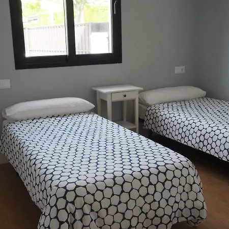 Once Nudos Hostel